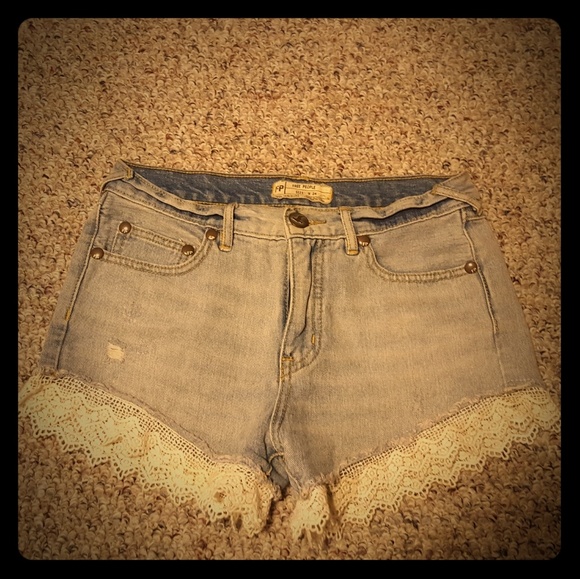 Free People Lacey shorts - Picture 2 of 4